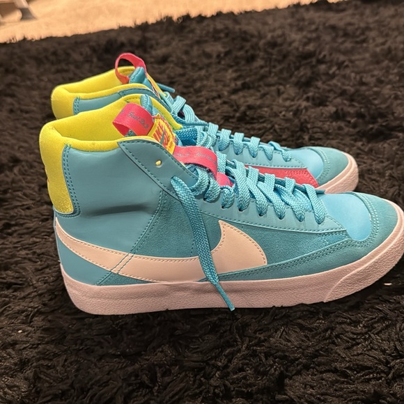 Mid Blazer ‘77 Mid GS - Picture 6 of 6